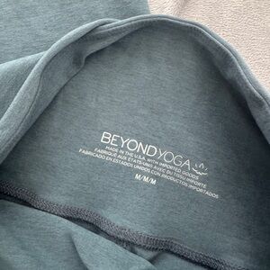 Beyond Yoga Women's Blue Pants